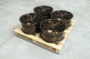 Obrazek dla: Set of CVR1 20x9 ET35 + 20x10 ET42 5x112 Gloss Bronze