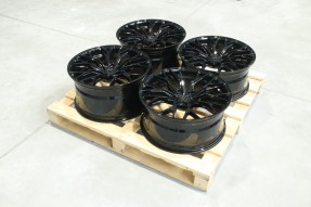 Obrazek dla: Set of CVR1 20x9 ET35 + 20x10 ET40 5x114,3 Gloss Black