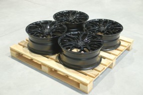 Obrazek dla: Set of CVR1 19x8 ET40 + 19x8,5 ET45 5x112 Gloss Black