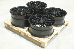Obrazek dla: Set of CVR1 21x9 ET30 + 21x10,5 ET35 5x112 Gloss Black