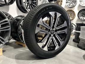 Obrazek 2 dla: Oryginalne koła zimowe 18 5x114.3 Toyota CHR II AX20 225/55R18 BFGoodrich TPMS